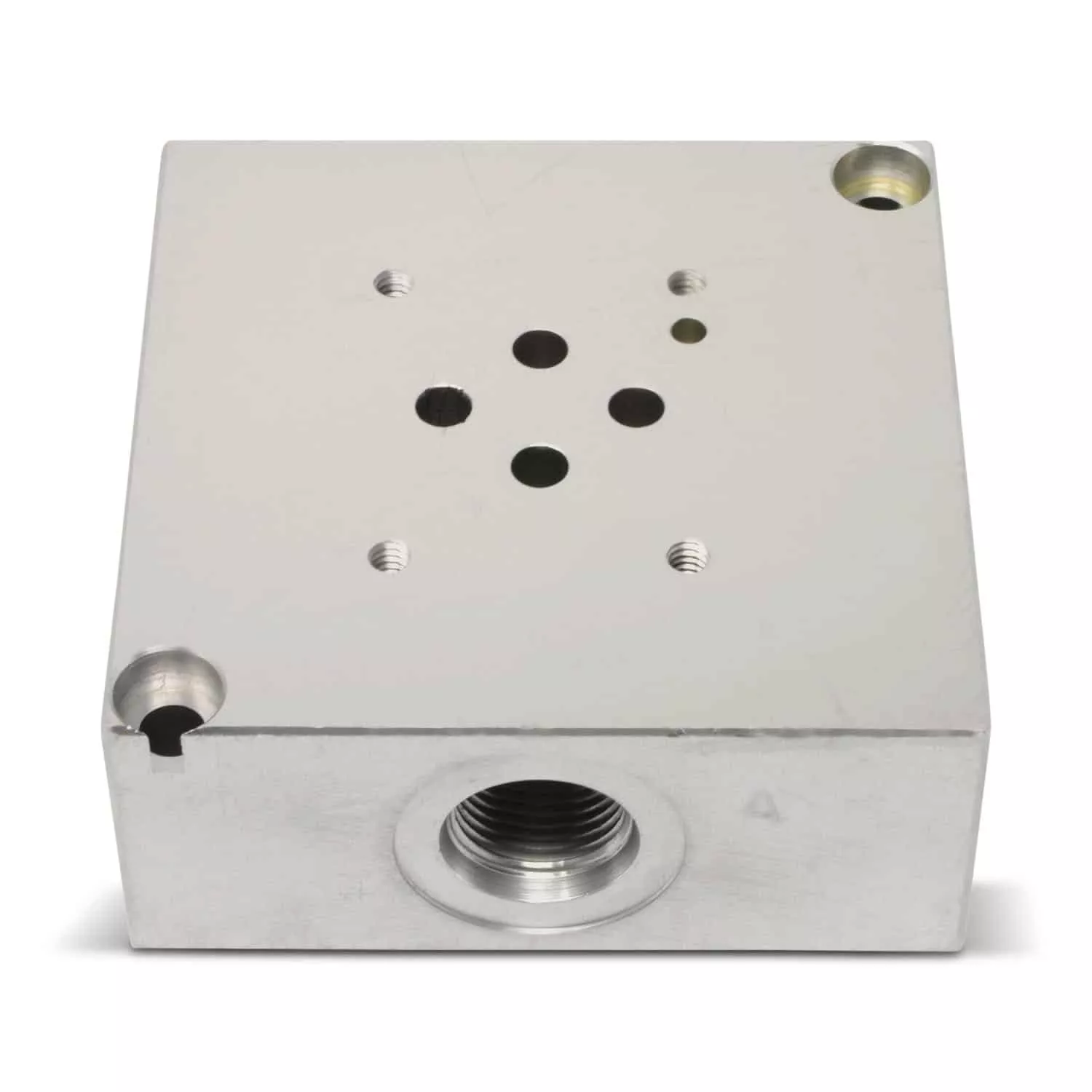 1 Valve Manifold Subplate, D03, Series, #8 SAE Ports